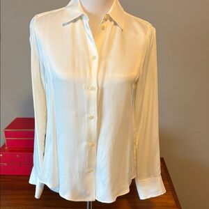 Zara Classic Cream Button Down Shirt